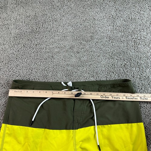 Oakley Boardshorts Herren 36 Performance Fit grün gelb grau Badeanzug MÄNGEL - Bild 6 von 14