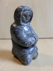 Eskimo-Art-Stone-Sculpture