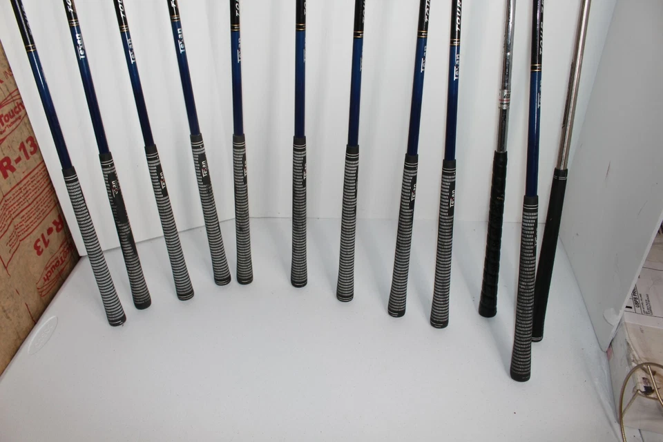 Texan Classics Tour 75 Hybrid S,P 5-9 irons10.5,21 ,17 driver &5 wood reg flex - Image 2 of 4