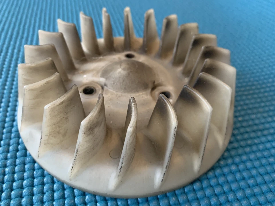 YAMAHA SNOSCOOT COOLING FAN ENGINE AIR SNOSCOOT SNOW SPORT SV80 88 89 RIVA OEM - Image 2 of 4