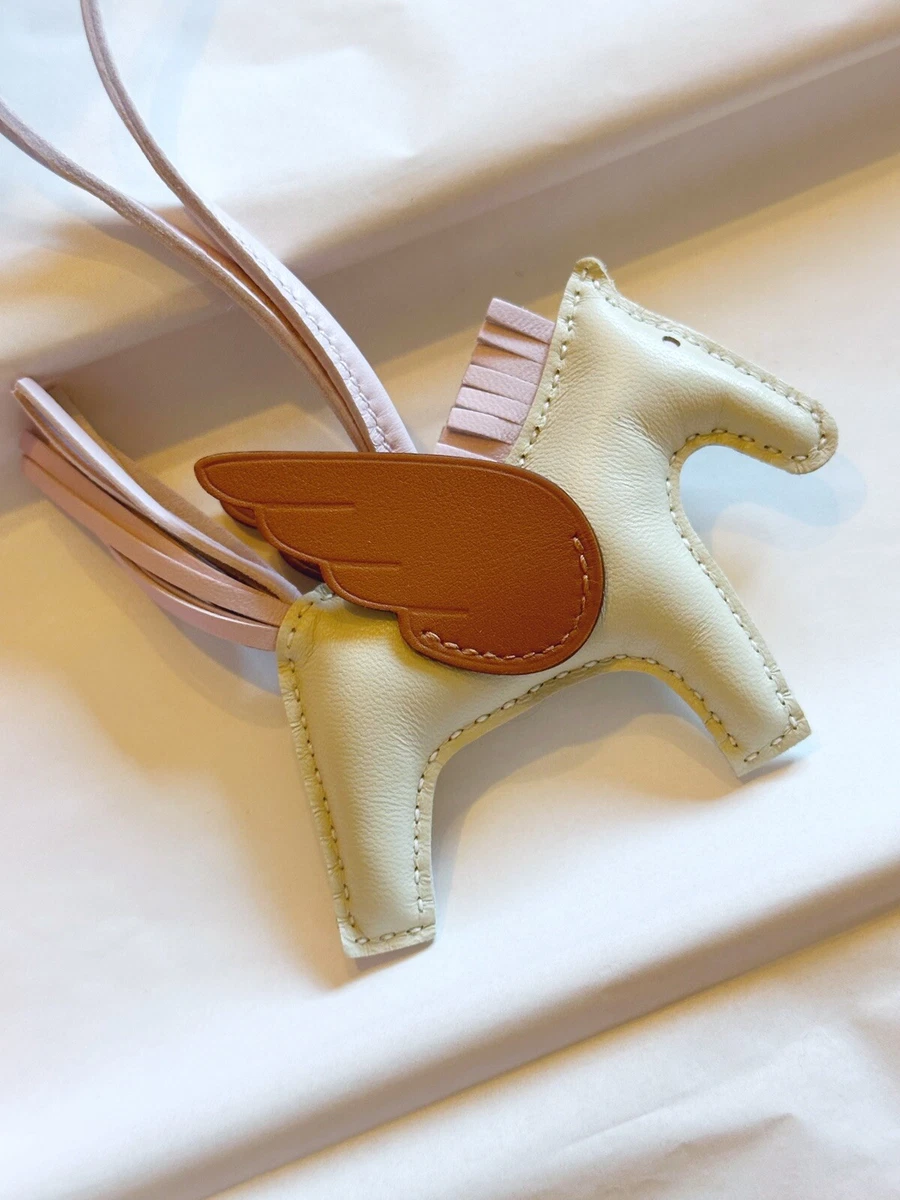 Hermes horse online charm size