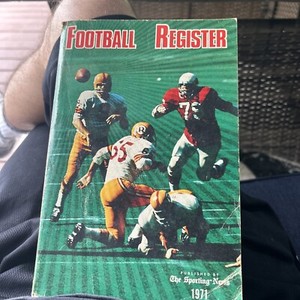 1971  Football Register 'The Sporting News' ~ Sonny Jurgensen & Bob Griese  EX