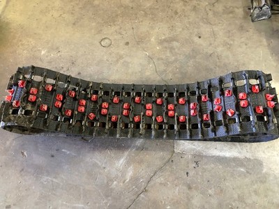 Polaris Indy Switchback Camso 15''x137''x1.5'' Cat XF ZR Renegade Storm Track VGC