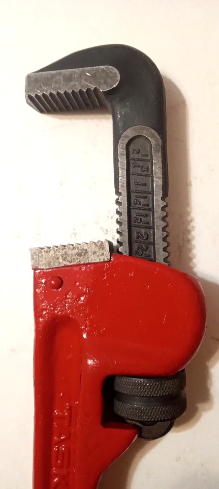 TASK FORCE 18" PIPE WRENCH HEAVY DUTY Adjustable Jaws 1/2 to 2-1/2 Inch - Image 3 of 3