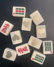 New AMERICAN MAHJong Set Cream w/Gold hearts 166 pieces Traditional engraved set