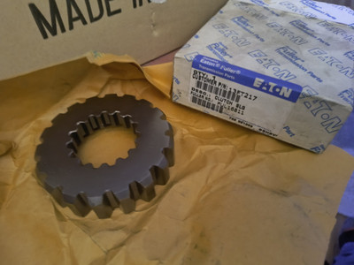 16811 Eaton Fuller Transmission Sliding Clutch FUL16811 Brand NEW