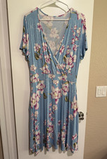 Blue Floral A-Line Dress Knee Length Short Sleeve Rayon Spandex Pockets V-Neck