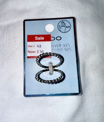 Aldo Nasean Größe S Packung mit zwei Ringen in Silber Twist nagelneu mit Etikett