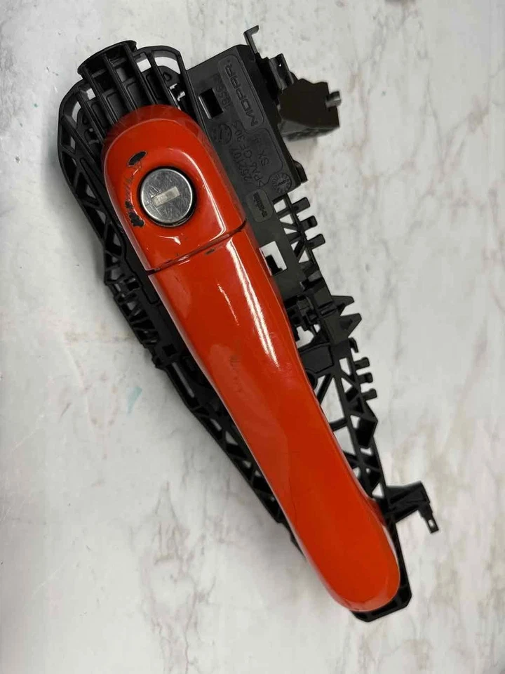 Manija de puerta delantera izquierda Jeep Renegade 15 23 naranja código 270KP OEM 6QL52TZZAA Foto 3 de 4