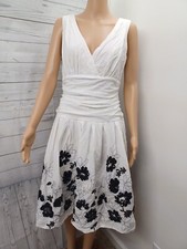S.L. Fashions Sleeveless V Neck Dress  White Embroidery Applique Black Skirt 10