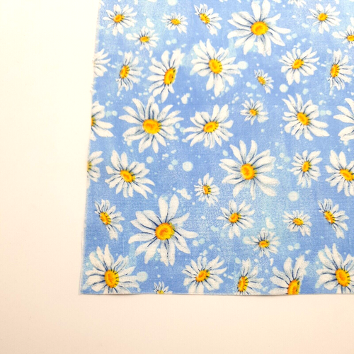 White Daisy on Blue Fat Quarter Fabric Square 100% Cotton 18" x 21" Minimum Cut - Picture 3 of 6