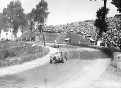 Mlle Hell�-Nice, Alfa Romeo Monza, chases after another car 1934 Old Photo