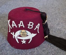 VTG KAABA SHRINERS FEZ TASSEL MASONIC W/HARD CASE For HAT  Sz 7