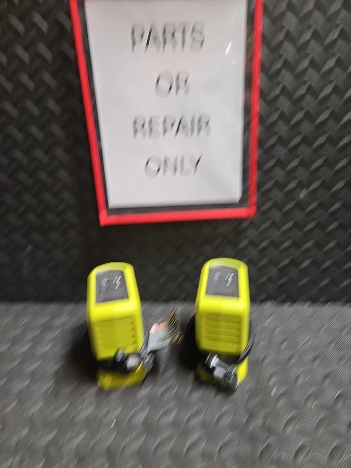 Inflador inalámbrico Ryobi PCL001 18V ¡LOTE DE 2 SOLO PARA PIEZAS O REPARACIÓN! LEER Foto 4 de 4