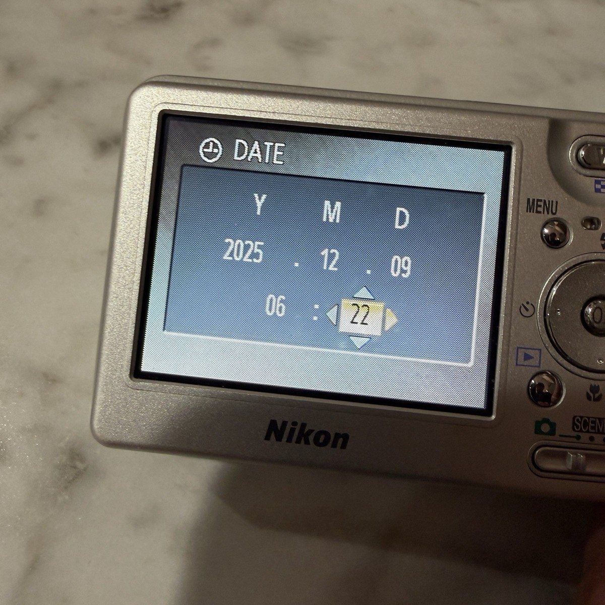 Nikon Coolpix S1 Digital Compact Camera Silver Japan Battery