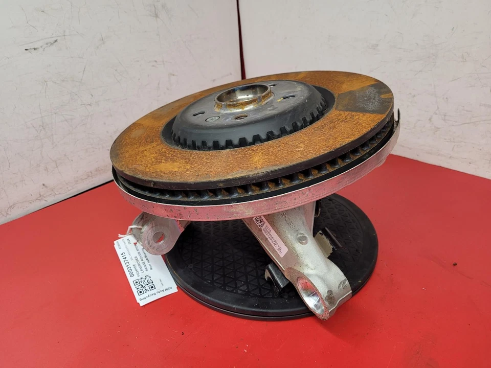 LANDROVER RANGE ROVER SPORT HUB REAR PASSENGER SIDE NEARSIDE LH 20243.0L DIESEL - Image 2 of 4