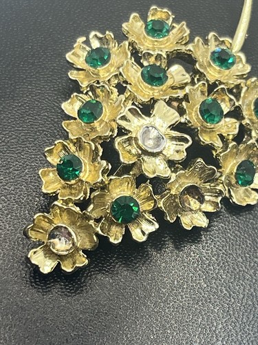 Spilla spilla strass verde fiore tono oro natalizio natalizia vintage - Foto 8 di 13