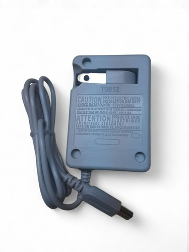 Consola Nintendo 3DS Gundam Char Edición Aznable Roja NTSC-J JP con Cargador - Imagen 4 de 11