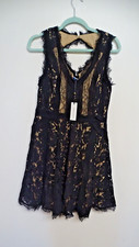 Heartloom Sera Black Nude Lace Scalloped Cutout V-Neck Fit & Flare Mini Dress M