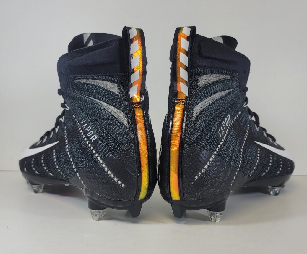 Nike Mens Vapor Untouchable 3 Elite Flyknit Football Cleats Size  