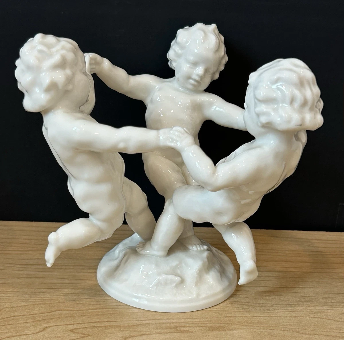 Hutschenreuther Figurine In Antique Ceramic & Porcelain Figurines