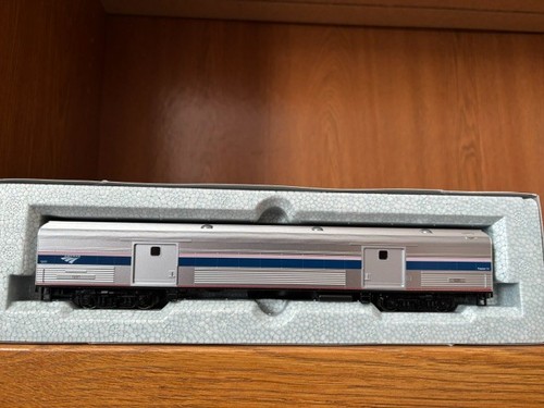 Coche de equipaje KATO 35-6202 escala HO Amtrak fase VI #1221 | Condition: Used