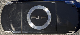 Sony PSP-2001 Slim Black Console w/Case, AC Power, 2GB Memory Stick Duo, TESTED