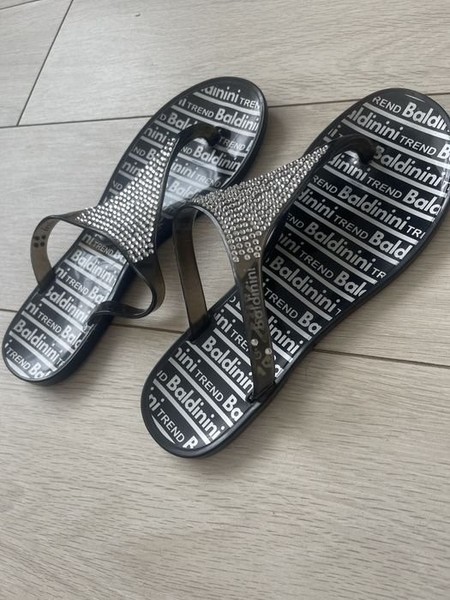 Women Baldinini Flip Flops Beige 36