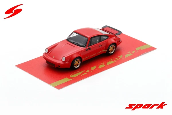Spark 64SP007-C 1:64 Porsche 911 3.0 RS Modellauto Rot Mit Goldstreifen-image
