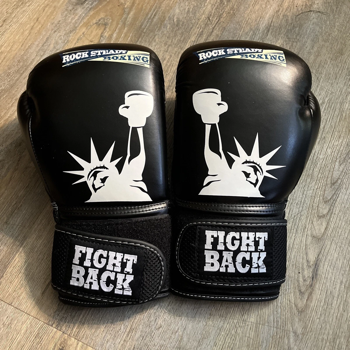 Curved mma cheap gloves