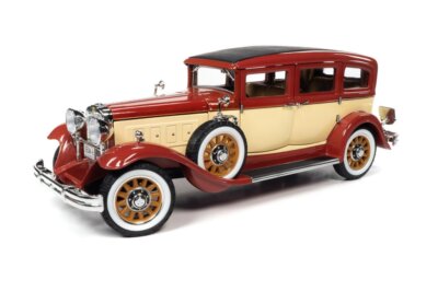 1931 PEERLESS MASTER 8 SEDAN 1/18 scale DIECAST CAR AUTO WORLD AW304