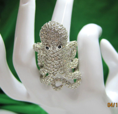 PAVE OCTOPUS SILVERTONE CRITTER RING Black CRYSTAL EYES SIZE 7 !!!