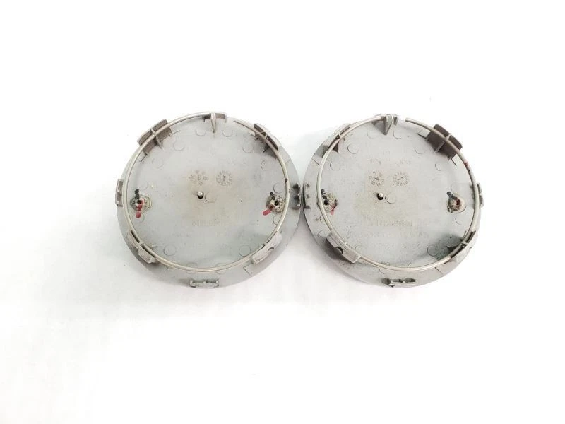 Two Infiniti QX70 2015 Center Cap Wheel OEM 881041 - Image 2 of 4