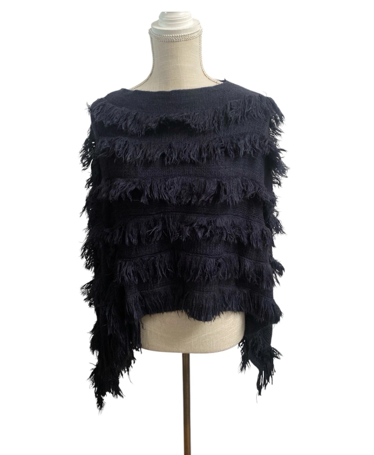 NWT Elan Women’s Navy Blue Pullover Fringe Poncho Cape Shawl Super Soft One Size