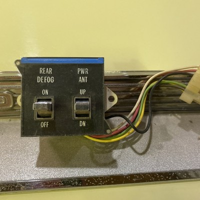 CADILLAC DEFOG & POWER ANTENNA SWITCH PANEL, 1977 & UP, OPERABLE, GOOD CONDITION
