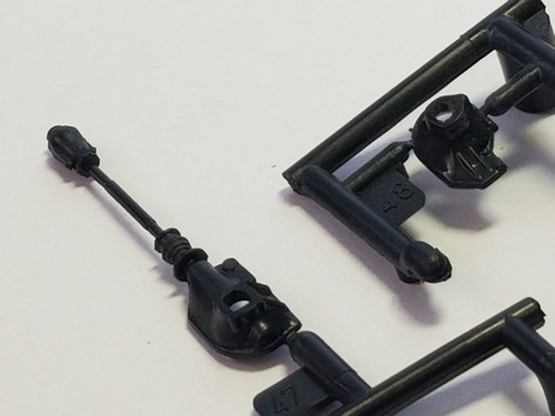FRONT DIFFERENTIAL from 91 GMC Syclone Revell 1:25 Model 1991 Chevy S-10 - Picture 3 of 9