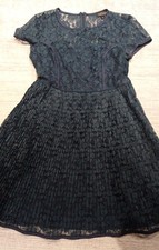 Topshop  Dress Size 8 lace flattering fit and flare  party  tp87