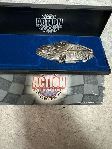 DALE JARRETT #88 FORD QUALITY CARE SILBER SAMMLERMESSER RACING 1 OF 5500 - Bild 3 von 7