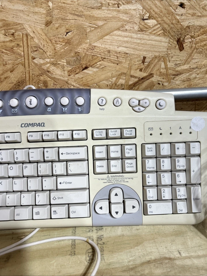 Vintage Compaq Wired USB Keyboard Model SDM4540UL, Missing Leg - Image 3 of 4