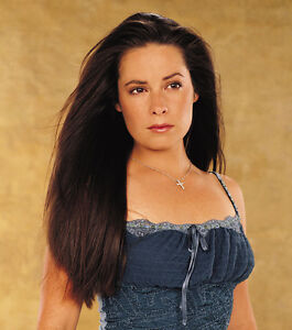 Holly marie combs hot