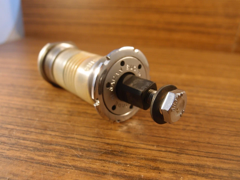 1980's vintage bottom bracket Sugino Japan 114 mm 35XP1 / 68 mm - Image 2 of 4