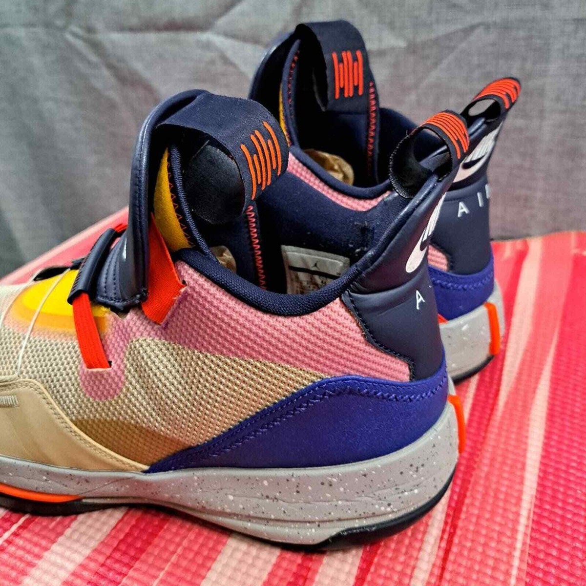 シューズ(男性用) Air Jordan 33 \"Visible Utility\" 28cm Buy Air Jordan 33 'Visible Utility' - AQ8830 200 | GOAT