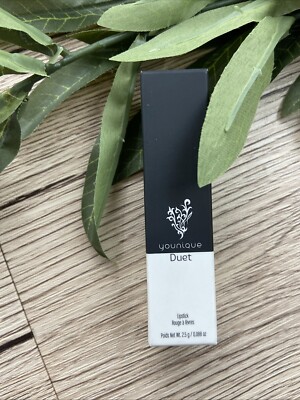 RARE younique duet lipstick- evenly matched- NEW LIMITED EDITION 2.5 G