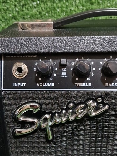 FENDER Squier SP-10 Guitar Amplifier 10W 6in Speaker Overdrive Compact - Picture 3 of 10