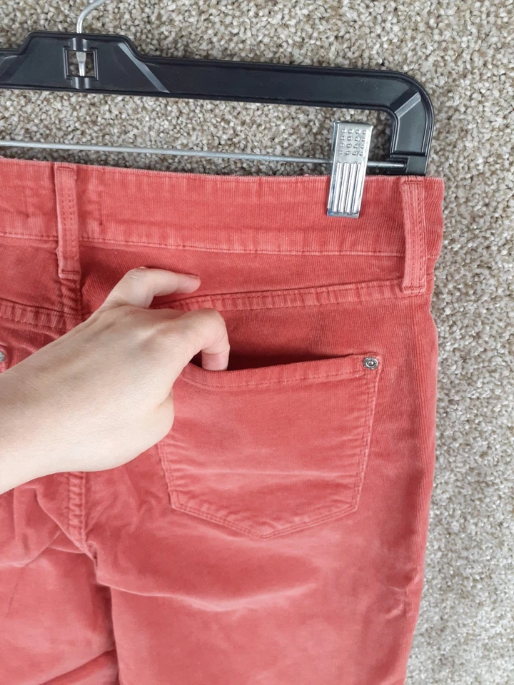 Pantalones de mezclilla Not Your Daughter's de pana para mujer 8 bolsillos de tiro medio salmón elásticos Foto 4 de 4