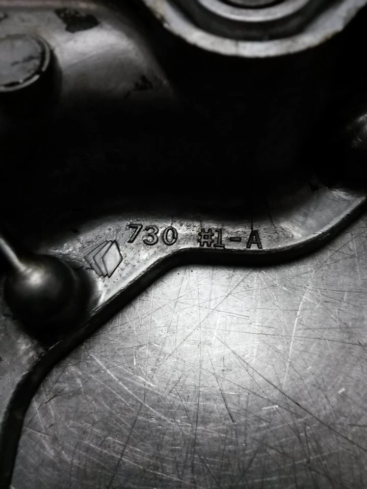 Carcasa de brazo basculante para 01-04 Chevrolet Silverado 2500 HD 6,6 Duramax diésel Foto 3 de 4