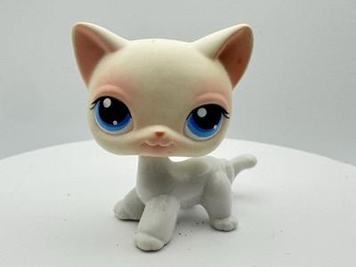 Littlest Pet Shop Authentic LPS #64 White Shorthair Cat Blue Dot Eyes Pink Ears