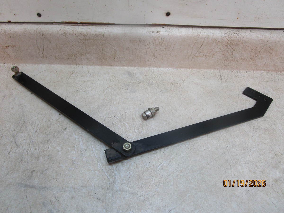 WOODS MOW N MACHINE 6225 KOHLER CH25-68584 MOWER DECK TILT LOCK