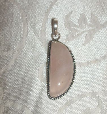 Gorgeous Rose Quartz & Sterling Silver Pendant NEW