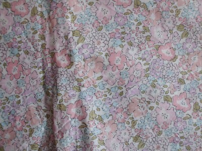 Coupon De Tissu LIBERTY - Motif Petites Fleurs - 44 Cm X 72 Cm - Coton - NEUF - Fabriqué En France
